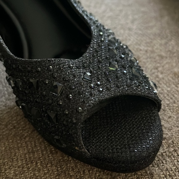 Kelly and Katie sparkly studded heels 8.5 - Picture 2 of 5